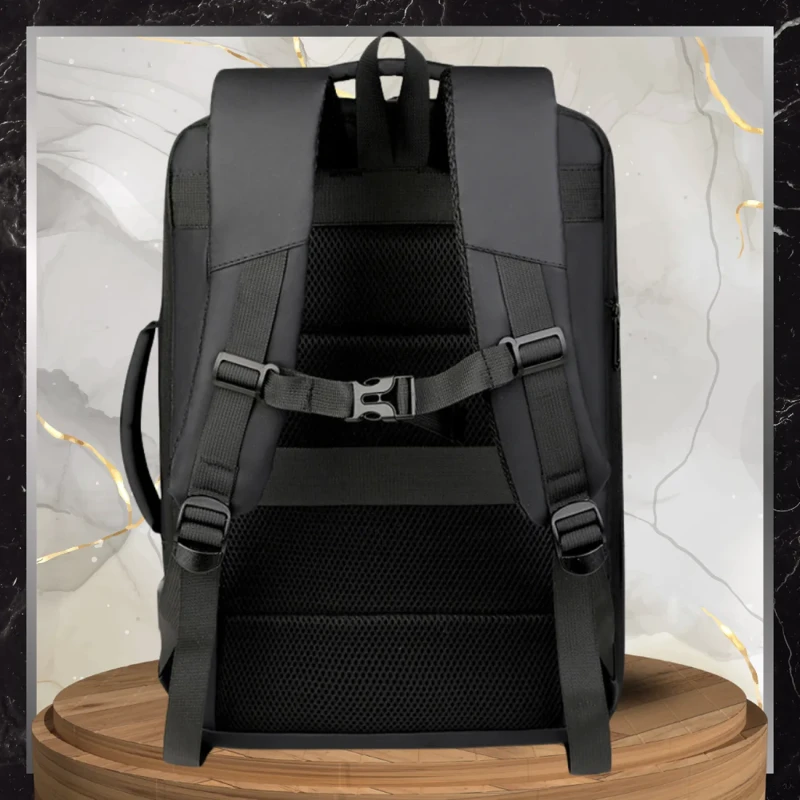 Plecak-czarny-miejski-elegancki-meski-USB-BADBAGS-wodoodporny.webp