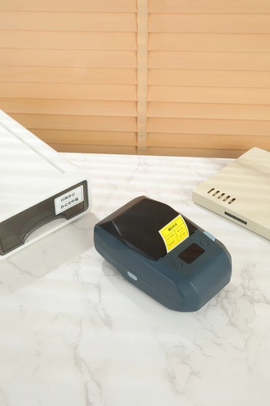 NIIMBOT M2 Drukarka z 1 Rolką Termotransferową  4.webp