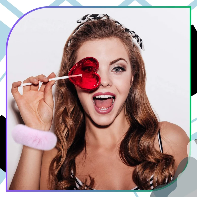 Gumka do włosów frotka SCRUNCHIE puszysta lekka 4szt różne kolory 5.webp